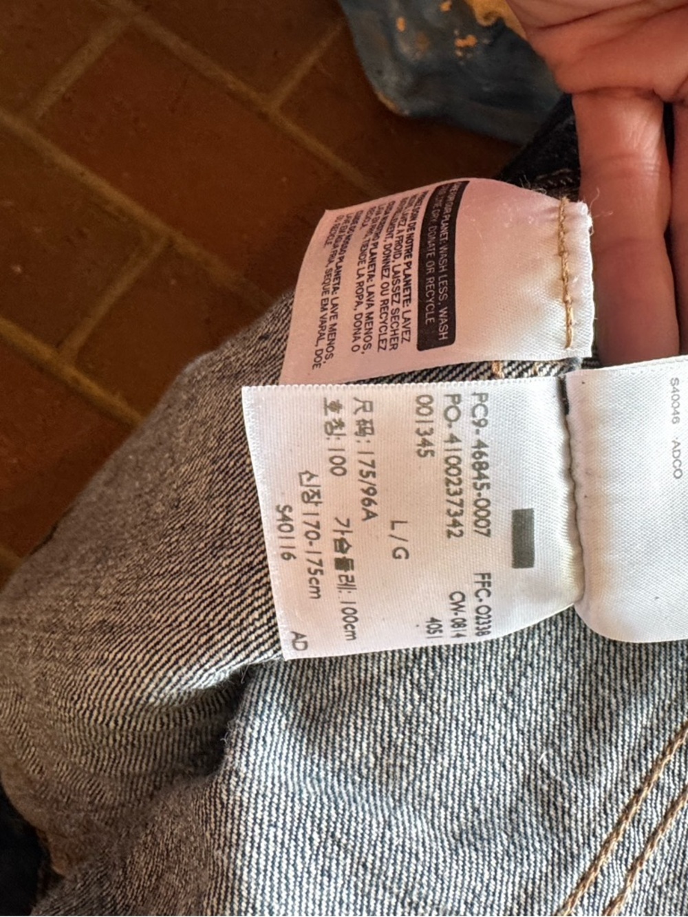 Levi's Dark Indigo Denim Vest - Picture 5 of 6